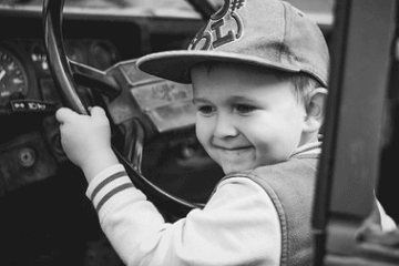 2023年农历四月廿八出生的男孩比较有修养的名字 男宝宝名字大全2023属兔